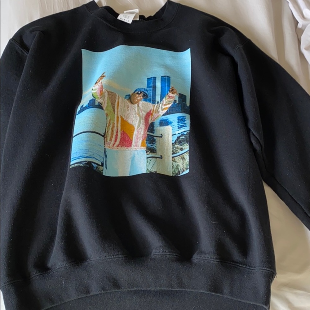 sweatshirt